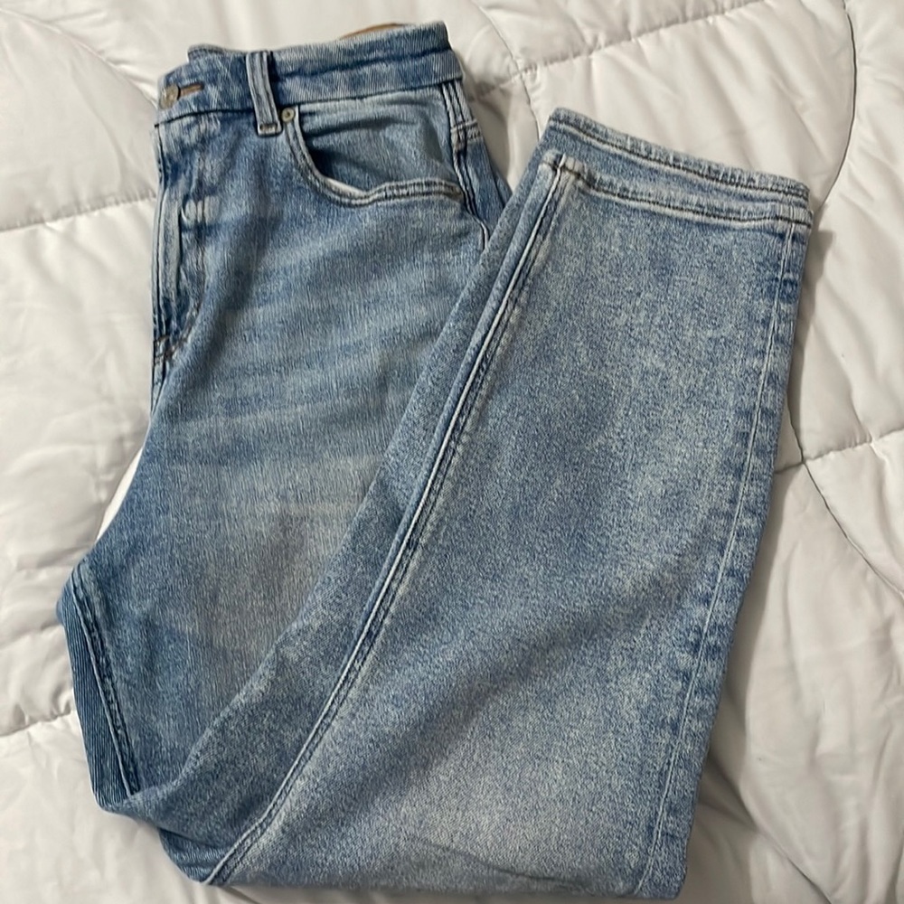 American eagle high rise mom jean
